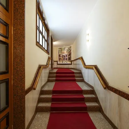 Luxury Galleria - Duomo Апартаменты Милан